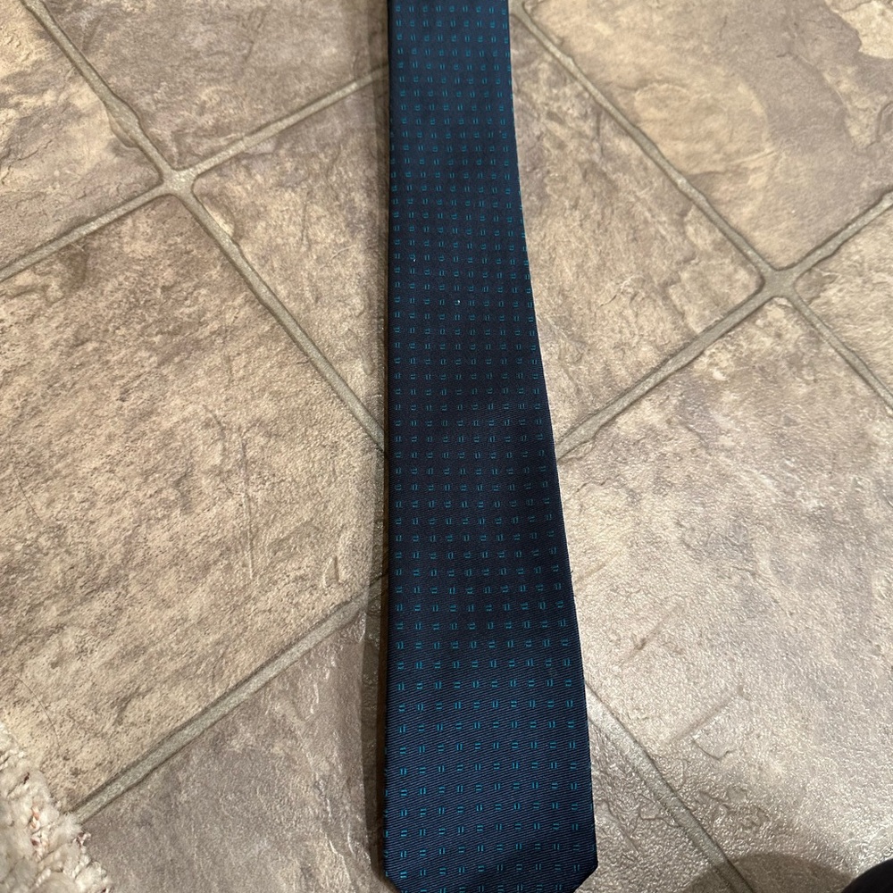 Express ties - Picture 2 of 7